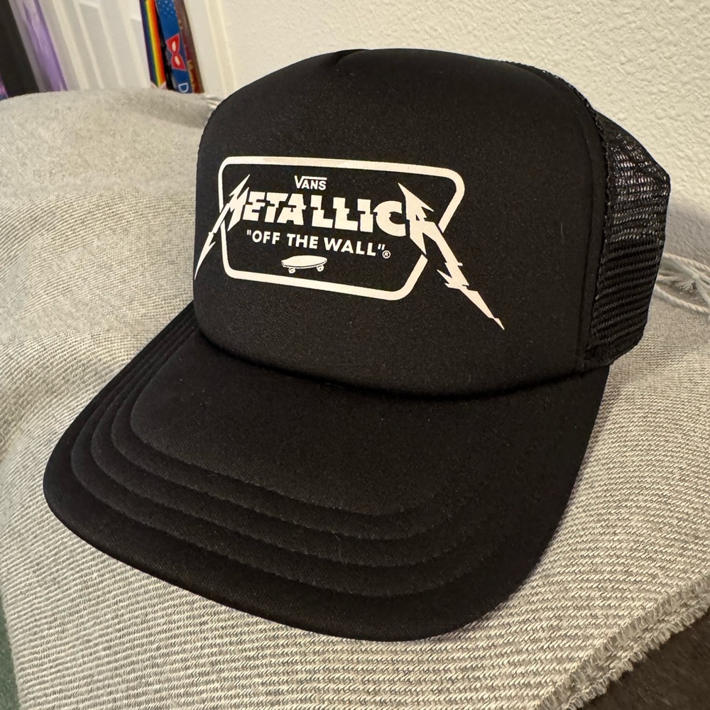 RARE Vans Black Trucker Hat